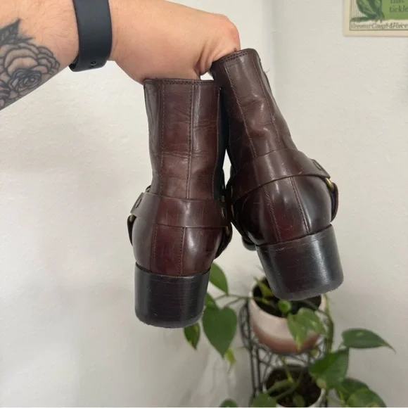 Frye Women's Dara Harness Chelsea Boots Deep Brown Leather 
Women’s Size 9.5 - Picture 5 of 9